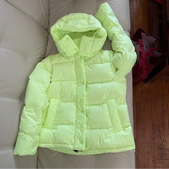 NWT Lululemon Wunder Puff Jacket Faded Zap - Picture 9 of 13